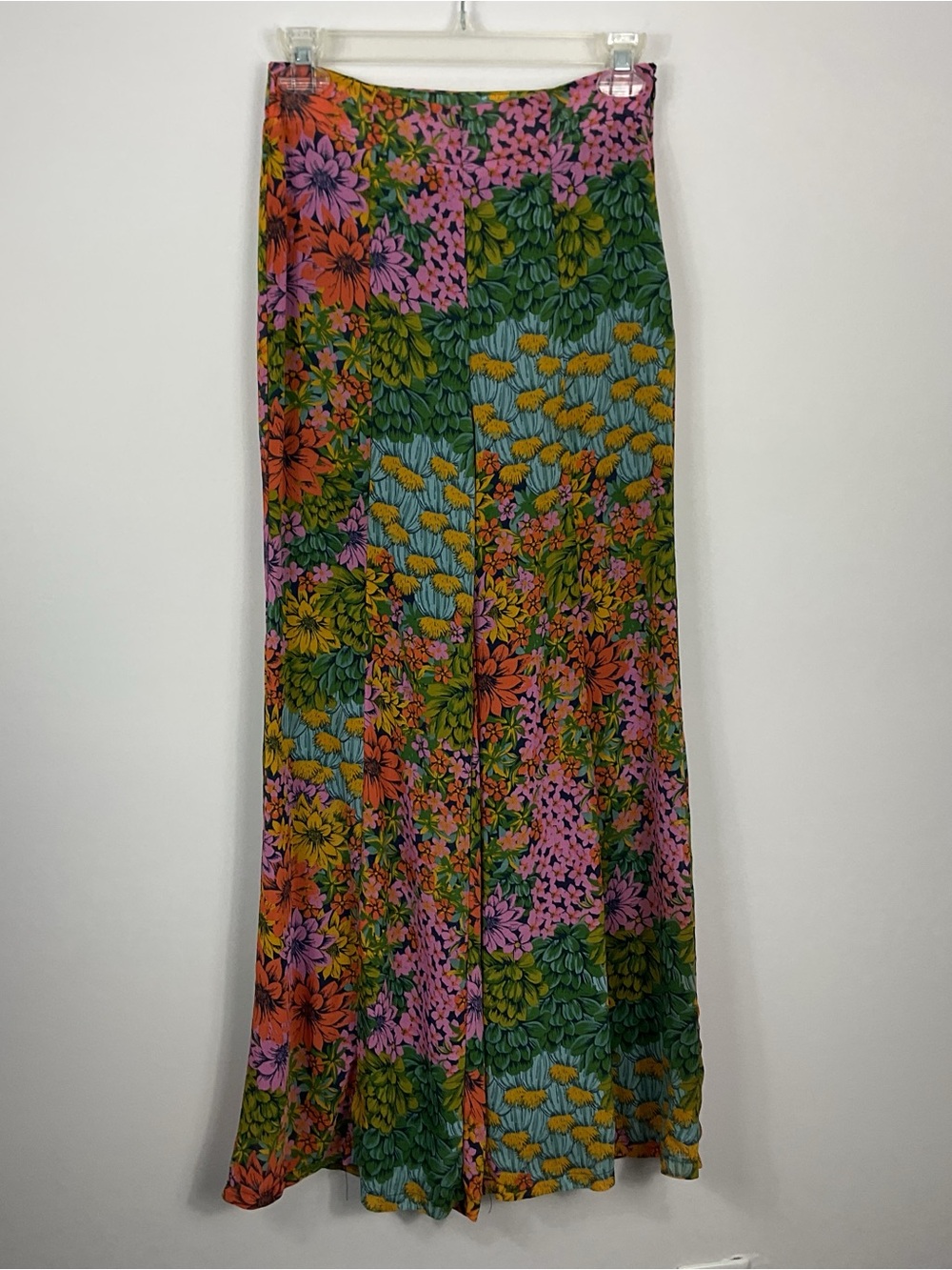Urban Outfitters Skylar Floral Flare Pant Womens Size XS
